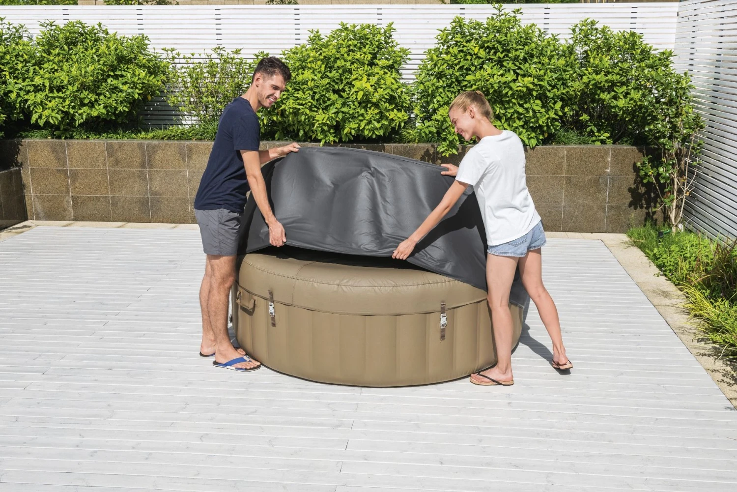 Lay-z Spa Lay-Z-Spa® EnergySense™ - 196cm Round Thermal Hot Tub Cover 2 Lay-z Spa Lay-Z-Spa® EnergySense™ - 196cm Round Thermal Hot Tub Cover - Image 2