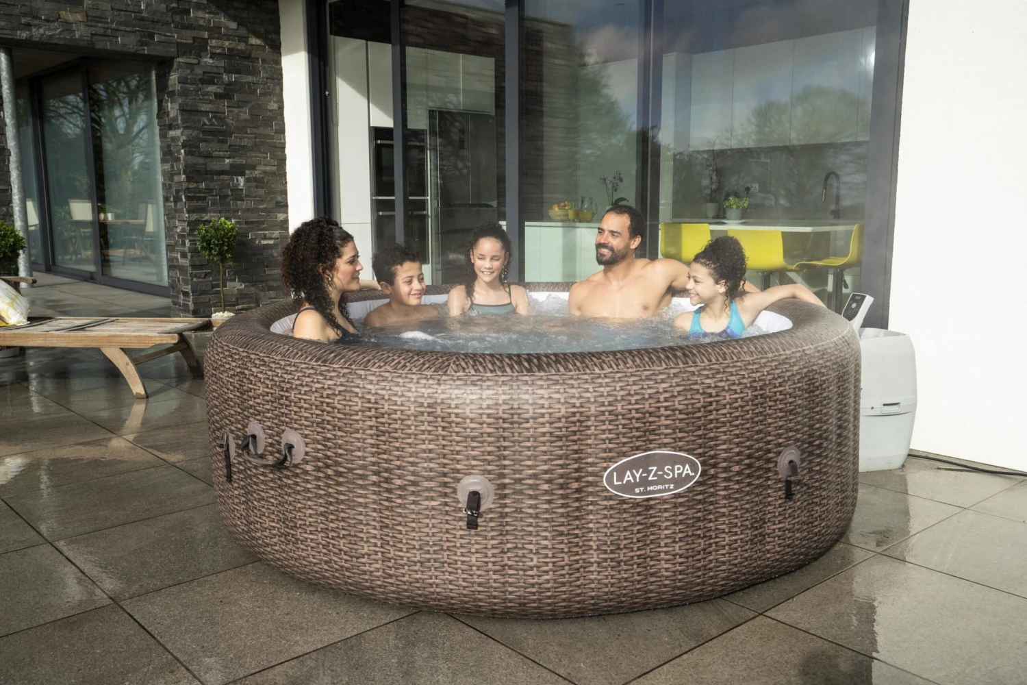 Lay-z Spa Lay-Z-Spa® AirJet St. Moritz - 7 Person Inflatable Hot Tub 2 Lay-z Spa Lay-Z-Spa® AirJet St. Moritz - 7 Person Inflatable Hot Tub - Image 2