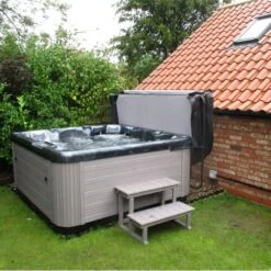 Outdoor Haze - 6 Person Hot Tub With 1 Lounger -Outdoor Living Hot Tubs 4 31121eee 4bdf 406a 89d6 66cb63afcb42