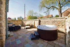 Jacuzzi® J210™ - 4 Person Hot Tub -Outdoor Living Hot Tubs A2Zoom Flamingo Land 069 TIF 17548867204 1000x666 aabcb28f f1f3 42e2 8044 50c1734fc1ee