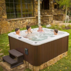 Jacuzzi® J235™ / J235IP™ - 6 Person Hot Tub With 1 Lounger -Outdoor Living Hot Tubs J235IP PL RC Life c8f6c9a1 6f67 4176 90c8 6c4ebdb0d4a7