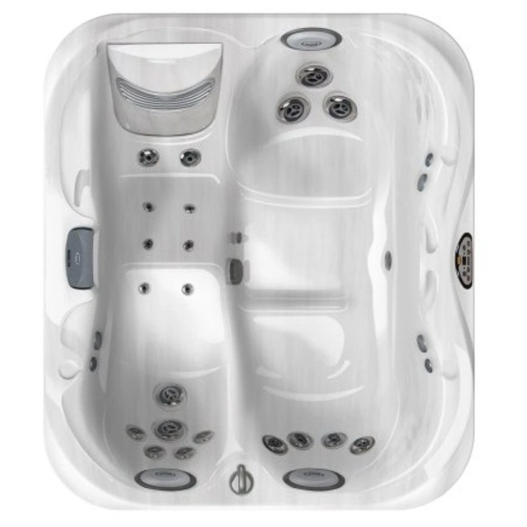 Jacuzzi® J315™ 2014+ ProLast™ Hot Tub Winter Cover 1 Jacuzzi® J315™ 2014+ ProLast™ Hot Tub Winter Cover