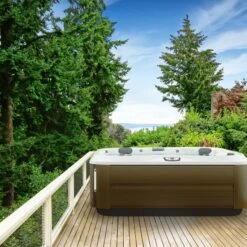 Jacuzzi® J375IP™ - 6 Person Hot Tub With 1 Lounger 24 Jacuzzi® J375IP™ - 6 Person Hot Tub With 1 Lounger -Outdoor Living Hot Tubs J375lifestyle2020
