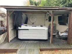 Jacuzzi® J435IP™ - 6 Person Hot Tub With 1 Lounger -Outdoor Living Hot Tubs J435platinum6