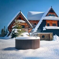 Jacuzzi® J210™ - 4 Person Hot Tub -Outdoor Living Hot Tubs JHT J210 Lifestylesquare