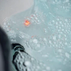 Outdoor Companion - 5 Person Hot Tub With 2 Loungers -Outdoor Living Hot Tubs OutdoorCompanion 3