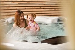 Outdoor Companion - 5 Person Hot Tub With 2 Loungers -Outdoor Living Hot Tubs OutdoorCompanion 248