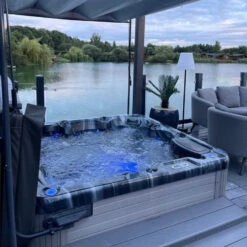 Outdoor Haze - 6 Person Hot Tub With 1 Lounger -Outdoor Living Hot Tubs OutdoorHaze VelariumGazebo7Square