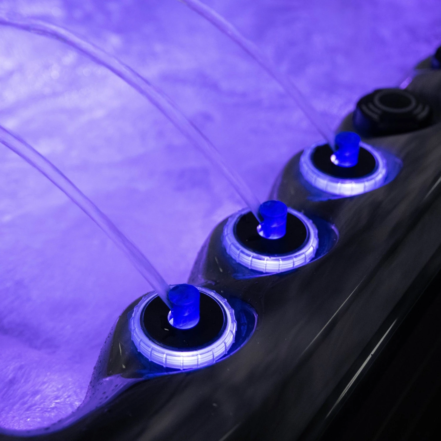 Outdoor Refresh - 6 Person Hot Tub With 1 Lounger 19 Outdoor Refresh - 6 Person Hot Tub With 1 Lounger - Image 19