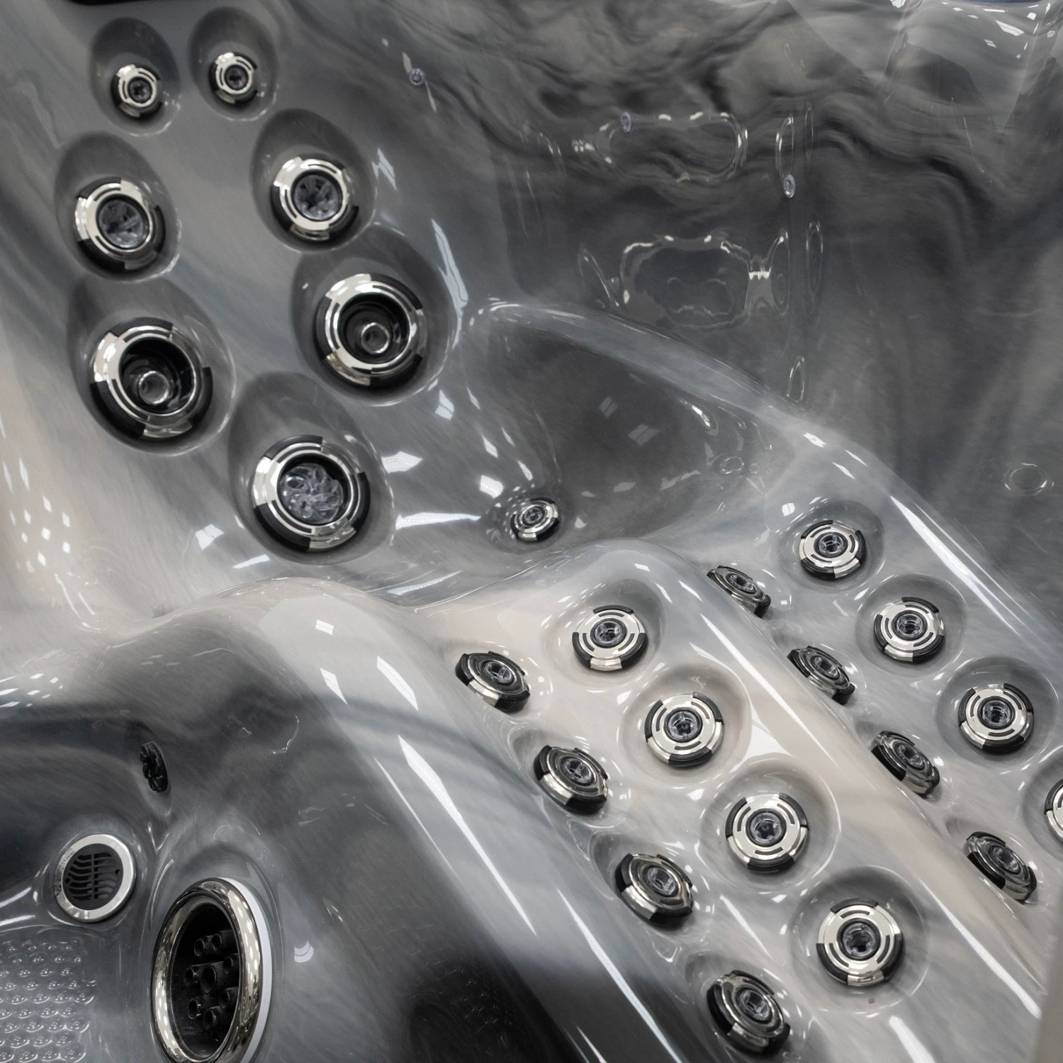 Outdoor Refresh - 6 Person Hot Tub With 1 Lounger 14 Outdoor Refresh - 6 Person Hot Tub With 1 Lounger - Image 14