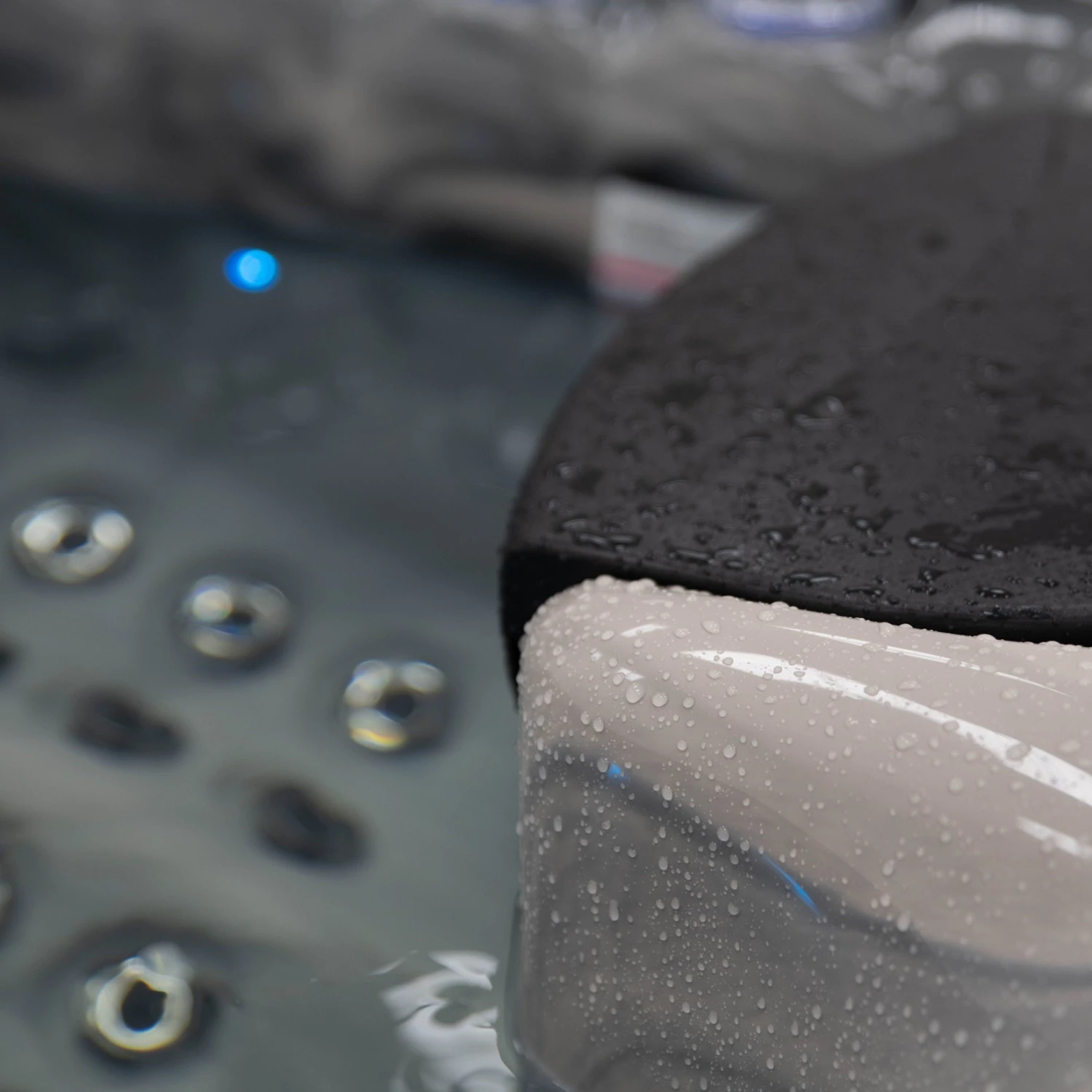 Outdoor Refresh - 6 Person Hot Tub With 1 Lounger 16 Outdoor Refresh - 6 Person Hot Tub With 1 Lounger - Image 16