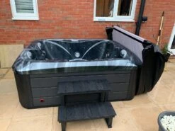 Outdoor Tahiti - 3 Person Hot Tub With 1 Lounger -Outdoor Living Hot Tubs OutdoorTahiti 37