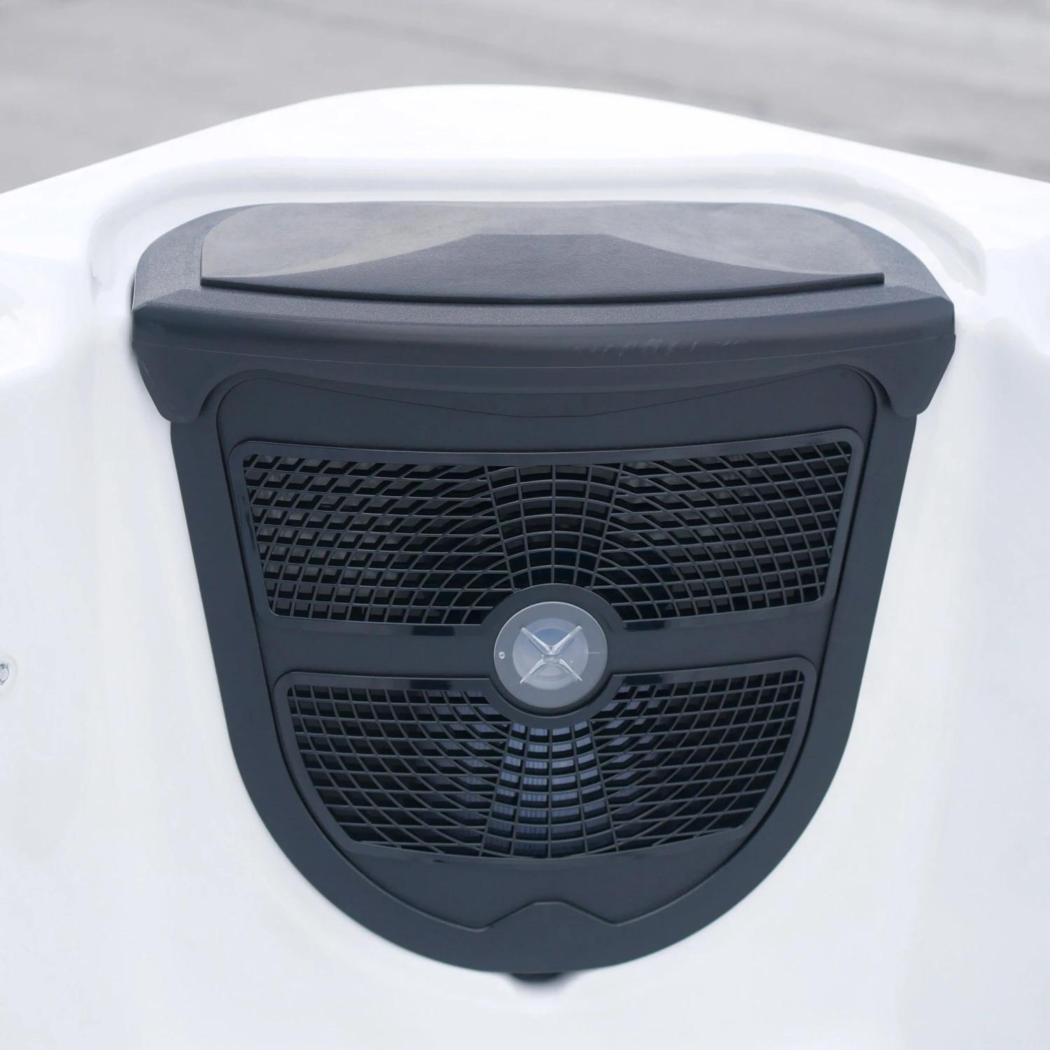 Outdoor Trident Lite - 5 Person Hot Tub With 2 Loungers 7 Outdoor Trident Lite - 5 Person Hot Tub With 2 Loungers - Image 7