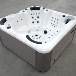 Outdoor Palma - 6 Person Hot Tub With 1 Lounger -Outdoor Living Hot Tubs Palma2021 4