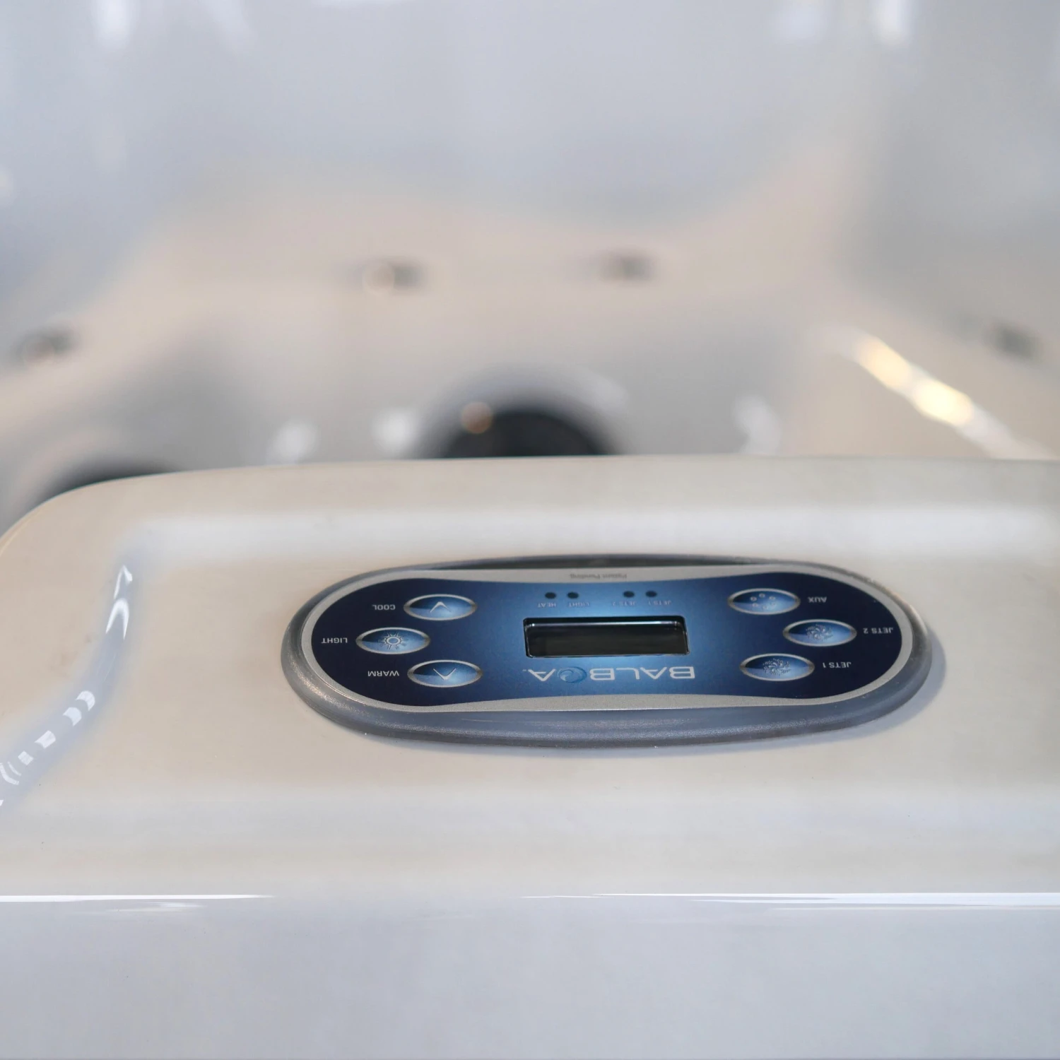 Outdoor Refresh - 6 Person Hot Tub With 1 Lounger 8 Outdoor Refresh - 6 Person Hot Tub With 1 Lounger - Image 8