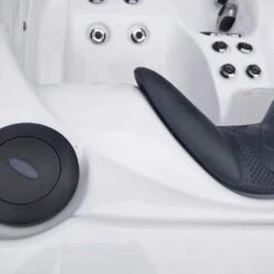 Outdoor Topaz - 3 Person Hot Tub With 2 Loungers 23 Outdoor Topaz - 3 Person Hot Tub With 2 Loungers -Outdoor Living Hot Tubs TopazHotTub 5