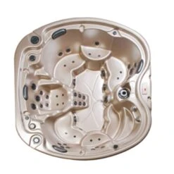 Arctic SpasĀ® Coyote Renegade Insulated Hot Tub Cover