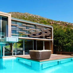 Jacuzzi® J575IP™ - 5-6 Person Hot Tub With 1 Lounger -Outdoor Living Hot Tubs j575 lifestyle