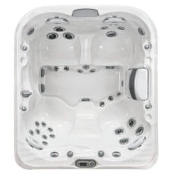 Jacuzzi® J425™ ProLast™ Hot Tub Winter Cover